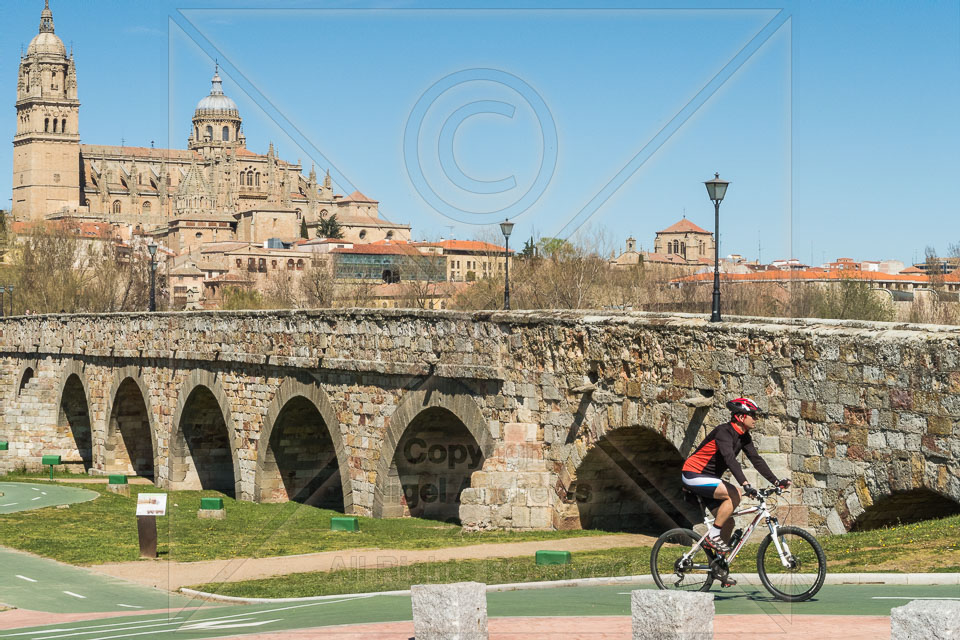 CYCLING_IN_SALAMANCA-6.jpg